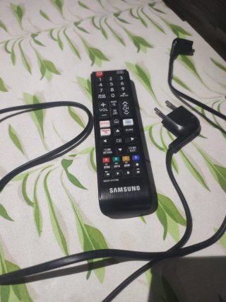 Televisor Samsung UE32T4305AE Smart TV
