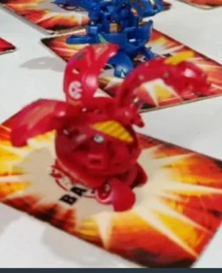 Bakugan Neo Dragonoid B2 Pyrus