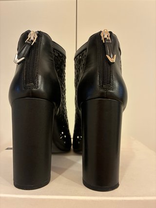 Botines negros piel mujer
