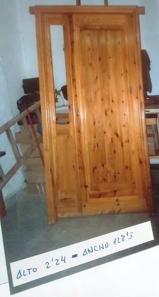 Puerta de madera exterior