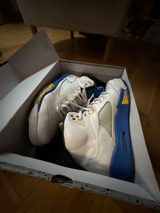 Nike Air Jordan 5 Laney