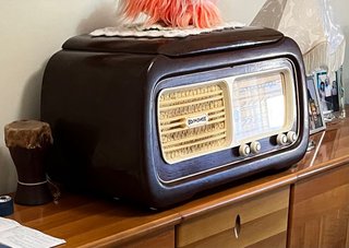 Radio Giradischi Anni '50 Kosmovox più dischi 78