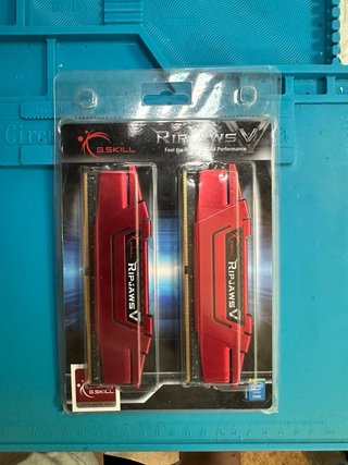 MEMORIA RAM DDR4 Kit 2x8GB