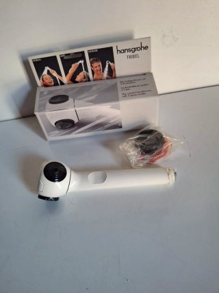 Preciosa y práctica ducha de mano HANSGROHE TRIBEL