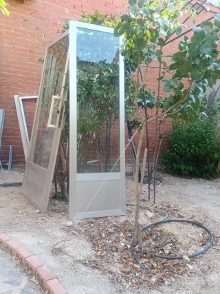 2 Puertas de Aluminio con Cristal