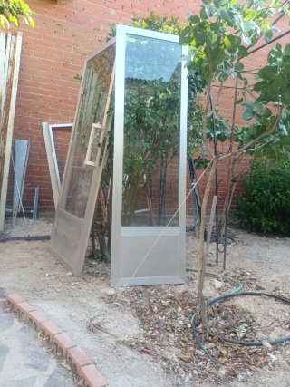 2 Puertas de Aluminio con Cristal