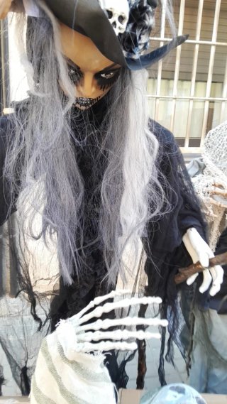 Calavera Gigante Halloween venta de muñecos.
