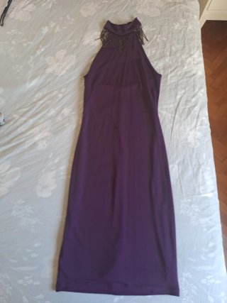 Vestido fiesta morado con pedrería