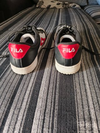 Zapatillas Fila Talla 41 Blancas/Negras/Rojas