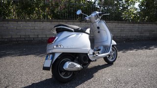 Piaggio Vespa LX 150 Argento