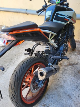 KTM 125 Duke 2023 Naranja/Blanca