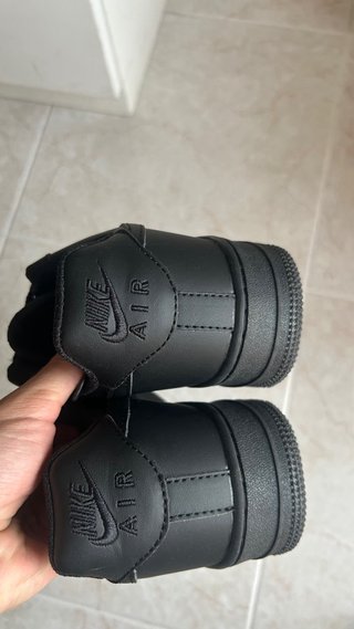 Nike Air Force 1 Negras Talla 42
