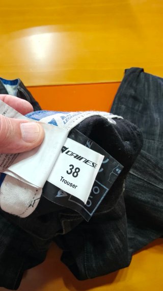 Pantalón Dainese D1 Evo Negro talla 38