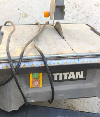 HILTI TE 4-A22 Taladro percutor