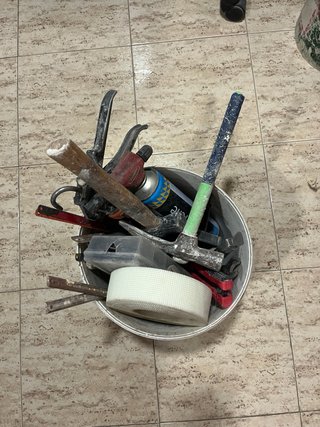 Caja de herramientas variadas fontanero + Grifas