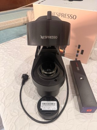 Macchina da caffè Nespresso Vertuo Pop Nero