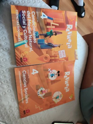 Ciencias Sociales. 4 Primaria. Revuela. Princip...