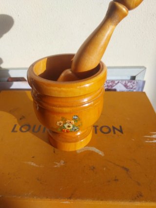 Pestello e Mortaio in Legno Decorato