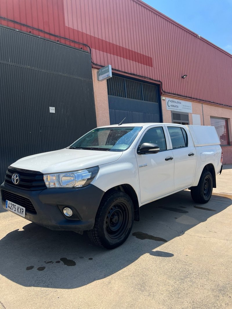 Toyota Hilux 2019 - foto 1