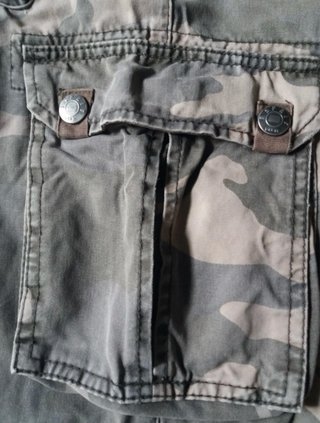 Bermuda camuflaje Esprit