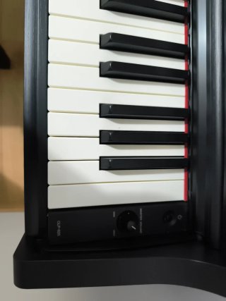 Piano Digital Yamaha CLP-625. Clavinova
