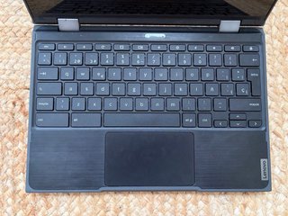 Ordenador Lenovo negro