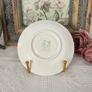 Taza y plato Royal Albert porcelana