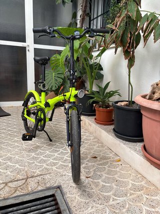 Bicicleta plegable B'TWIN amarillo fluorescente