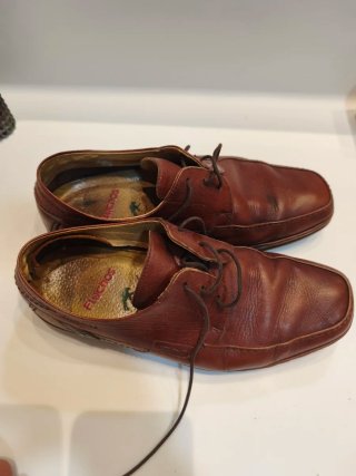 Zapatos vestir Fluchos marrones talla 40
