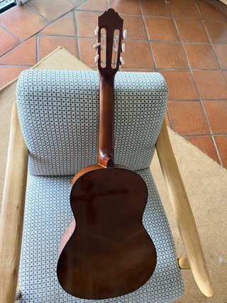 Guitarra Yamaha CGS102A Niño