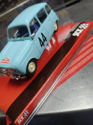 Scalextric Renault 4L Montecarlo 44