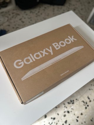 Portátil Samsung Galaxy Book 2 i7 16GB RAM 512GB