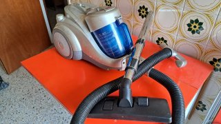 Aspirador Polti con accesorios