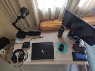 Escritorio IKEA 120x60x72 cm, en perfecto estado.