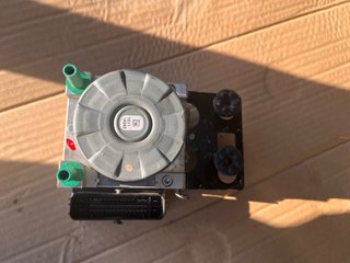 Centralita ABS Renault Trafic iii 202420476503537R