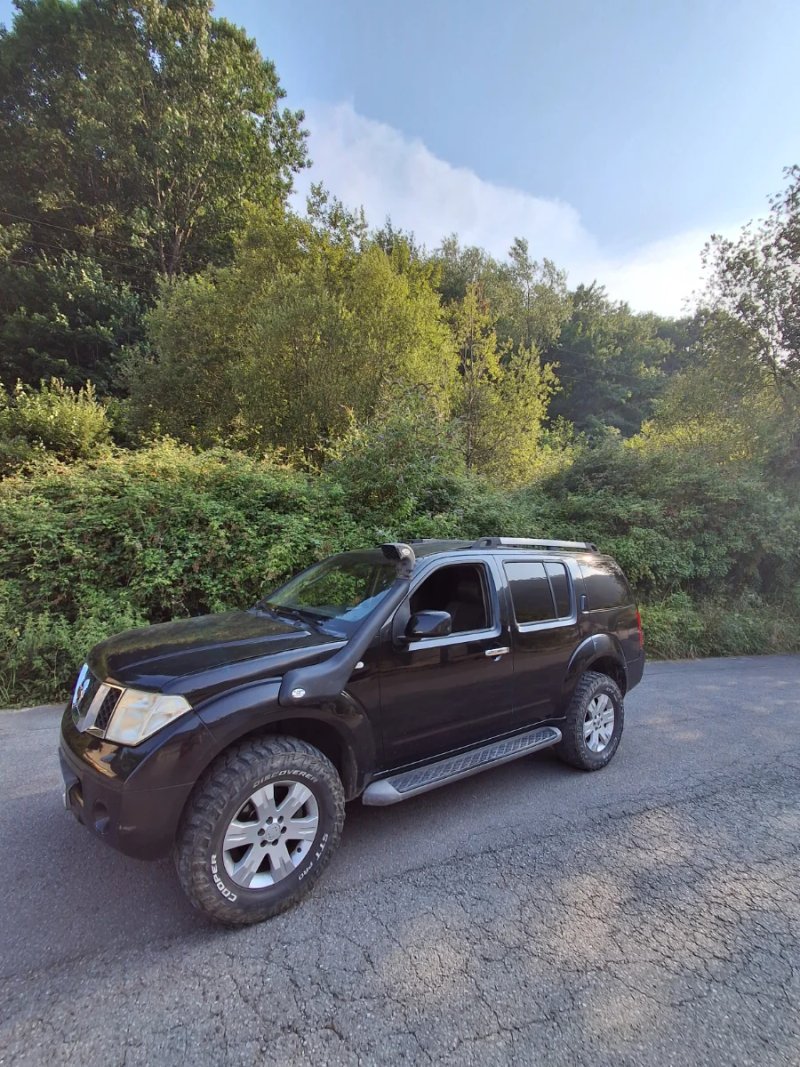 Nissan Pathfinder 2005 - foto 1