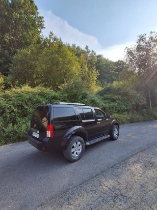 Nissan Pathfinder 2005