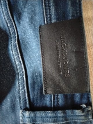 Vaqueros de la marca Jack & Jones, modelo slim