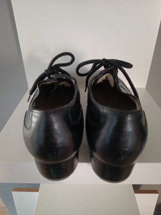 Zapatos de claqué Capezio / Menkes negros con poco