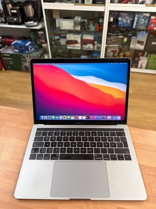 MacBook Pro 13” 2017 i5 256GB Gris Espacial