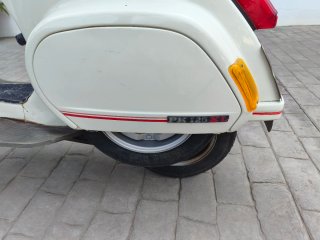 Vespa PK125 Blanca