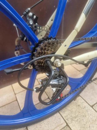 Bicicleta carretera/ciudad azul y beige Helliot