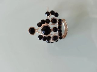 Broche corona bisutería