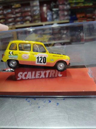Scalextric Renault 4L Dakar 1979