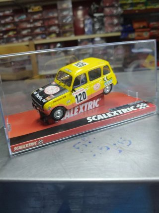 Scalextric Renault 4L Dakar 1979