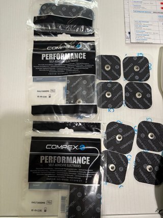 Compex Fit 3.0 Electroestimulador + Accesorios