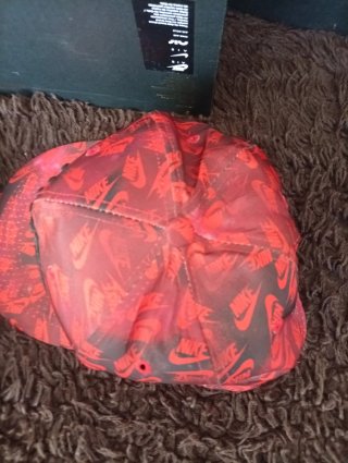 Gorra Snatchatt Nike Sportswear Roja