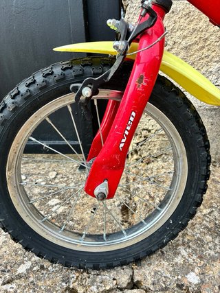 Bicicleta infantil roja Kimi