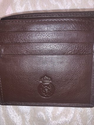 Cartera Real Madrid Grabada Marrón