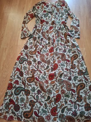 Vestido Benetton estampado paisley